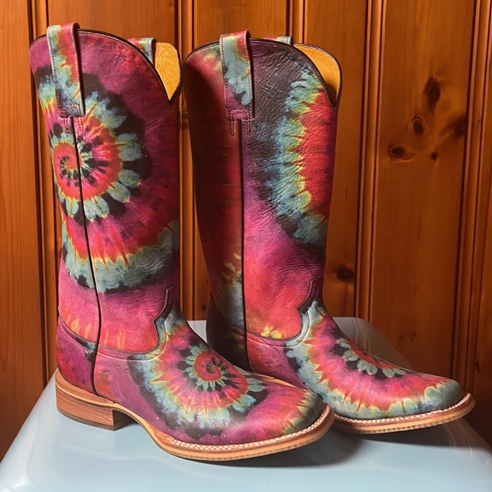 Tin Haul Groovy Women’s Tie Dye Boots, Size 8.5, NWOT